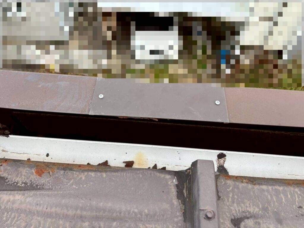 ガルバリウム鋼板を使用した破風（パラペット）の板金補修