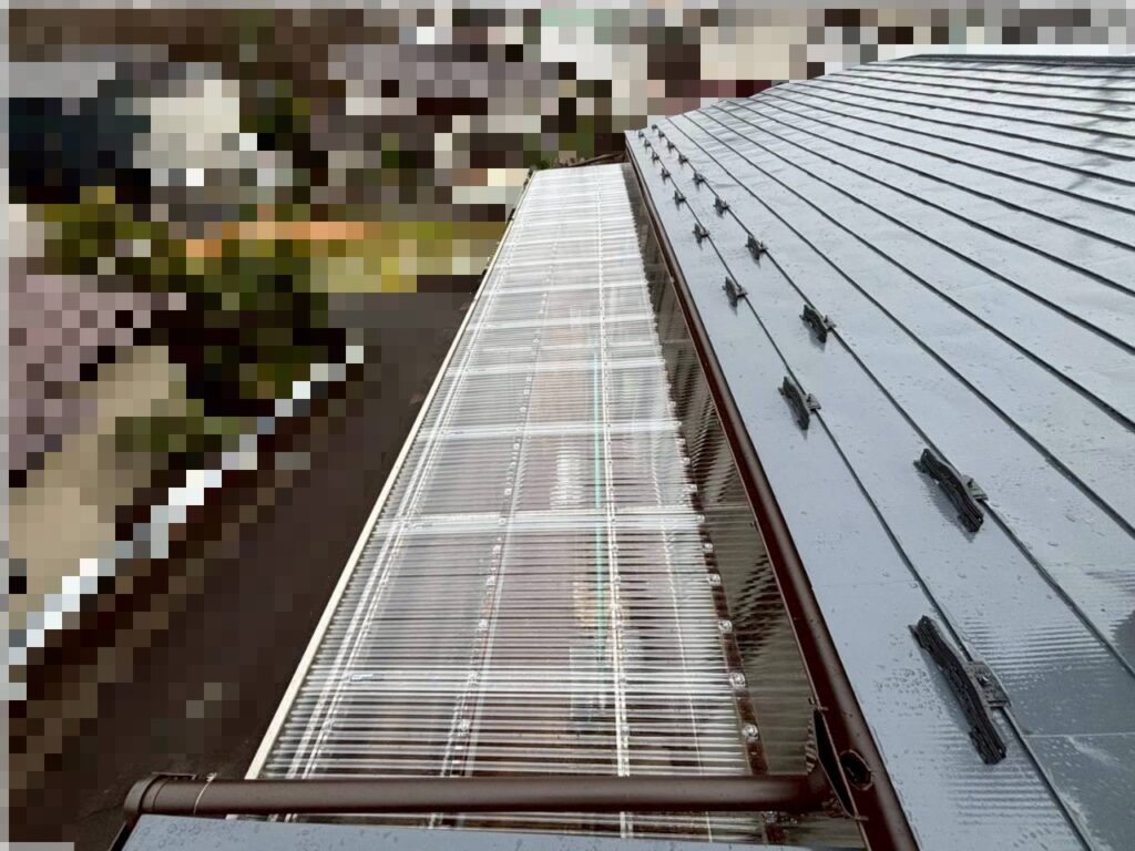 波板交換工事が完了し防水性と見た目が改善された状態｜仙台市青葉区