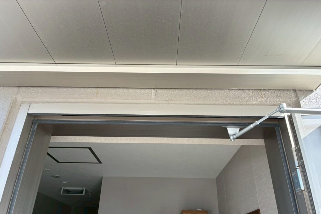 ドアパッキン交換後に正常に閉まるようになった施工完了写真