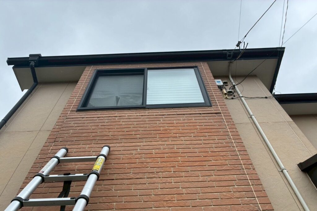 仙台市太白区で反りが発生した外壁サイディングの施工前状況