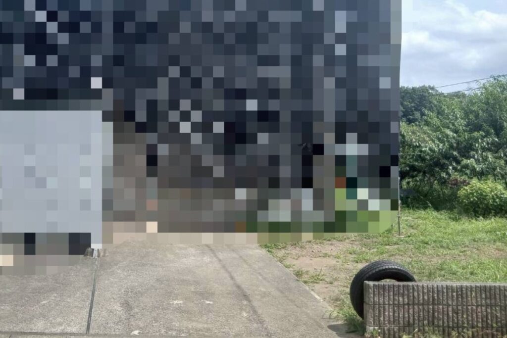 仙台市太白区の駐車場ブロック部分解体工事 施工前の様子
