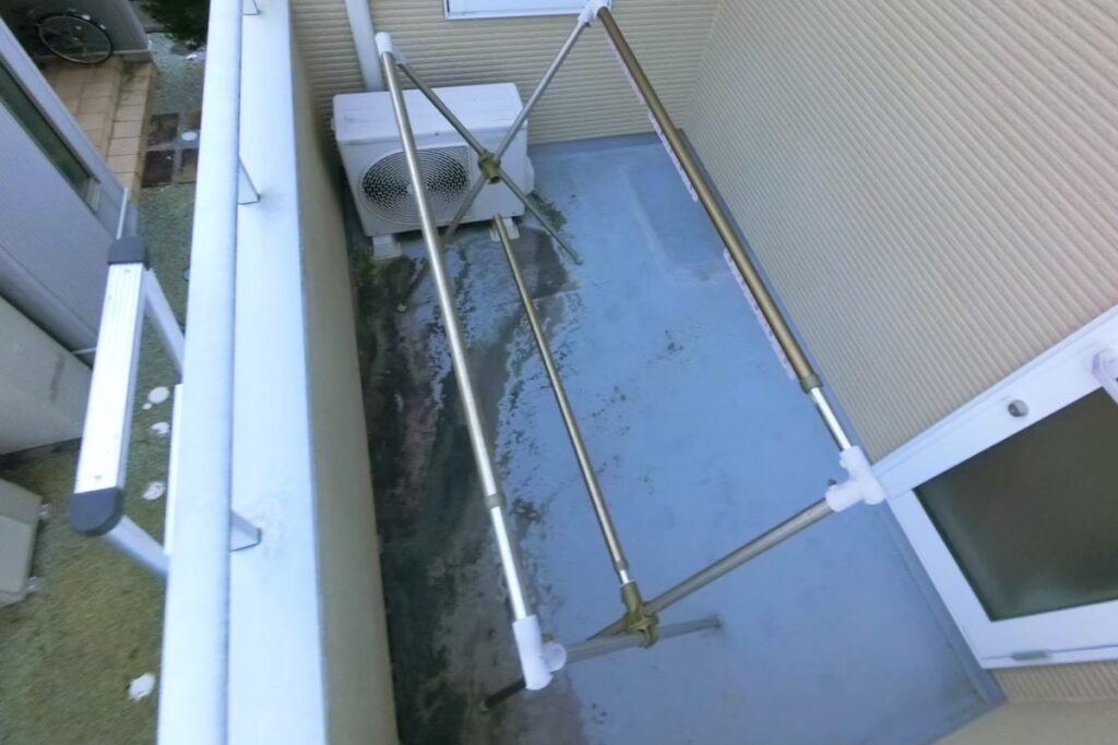 仙台市太白区のベランダFRP防水トップコート塗装前の状態
